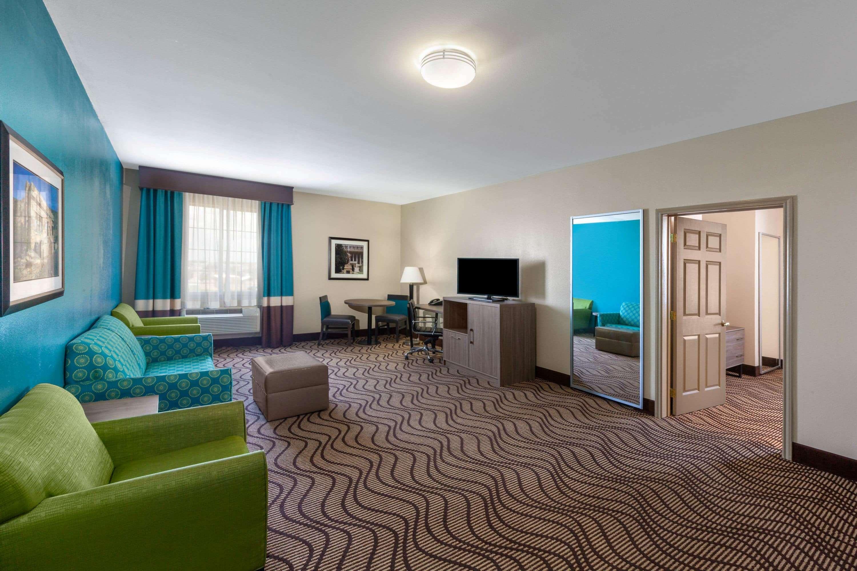 La Quinta By Wyndham North Hotel Midland